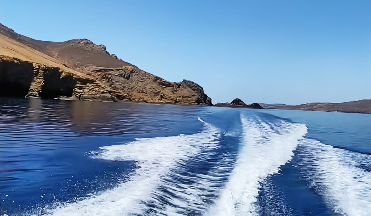 Rent a Boat Mykonos-Speed and safe.