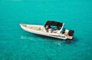 Read more about the article All Inclusive Boat Rental Mykonos Explained